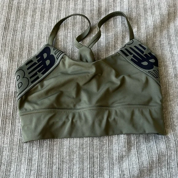 New Balance Sports Bra - Picture 1 of 6